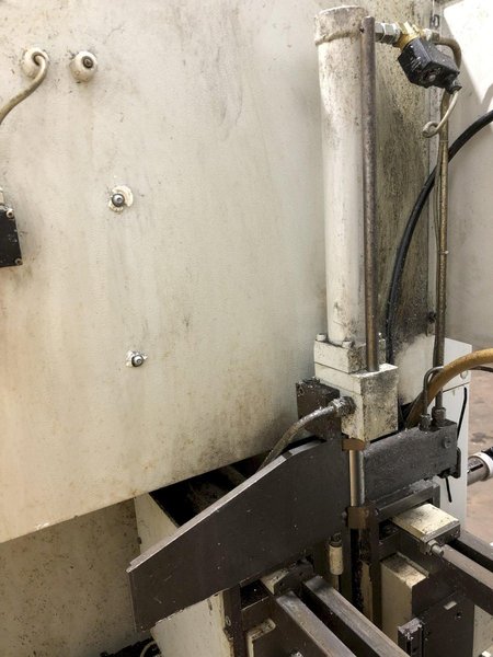 10" X 10" KASTO MODEL #SSB-A2-CNC-CC AUTOMATIC VERTICAL BAND SAW: STOCK #17306