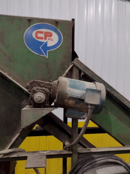 96" CP MFG MODEL #GC-100 "GLASSHOPPER" PORTABLE INCLINED CONVEYOR &amp; GLASS CRUSHER: YOBRO #24416