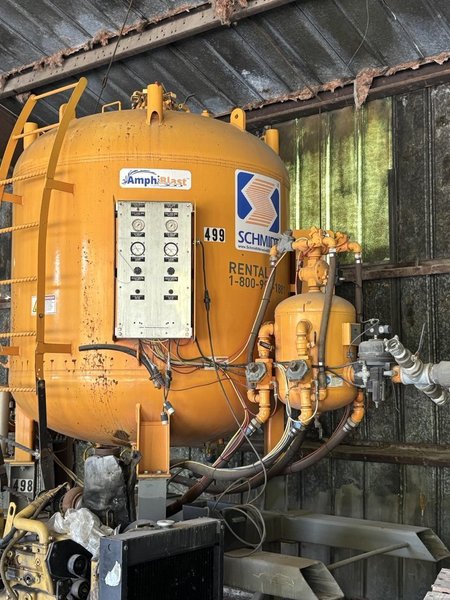 AXXION  ABRASIVE BLASTER MODEL 1600 CFM  With AXXION Dryer ADS250/400, 2019