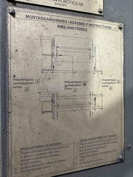 Yaskawa Motoman ERCR-UP6-RB00 Robot Arcworld 6200 Weld Cell, 1999