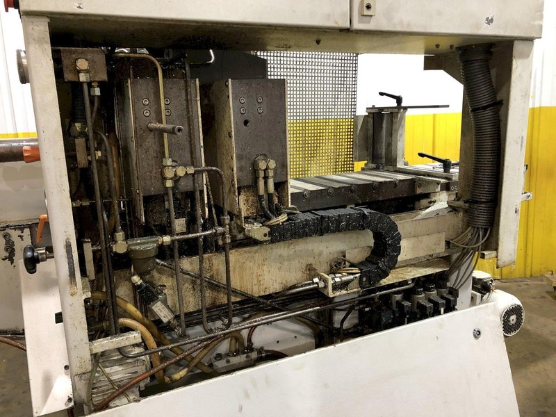10" X 10" KASTO MODEL #SSB-A2-CNC-CC AUTOMATIC VERTICAL BAND SAW: STOCK #17306