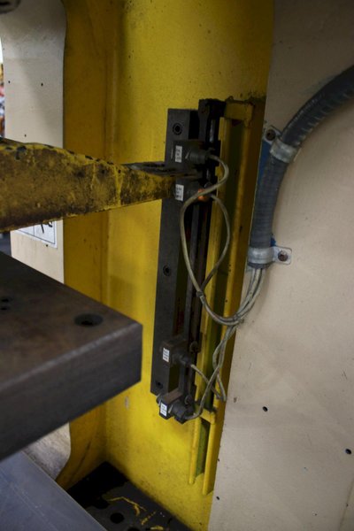 25 TON DENISON HYDRAULIC C FRAME  PRESS: STOCK #76354