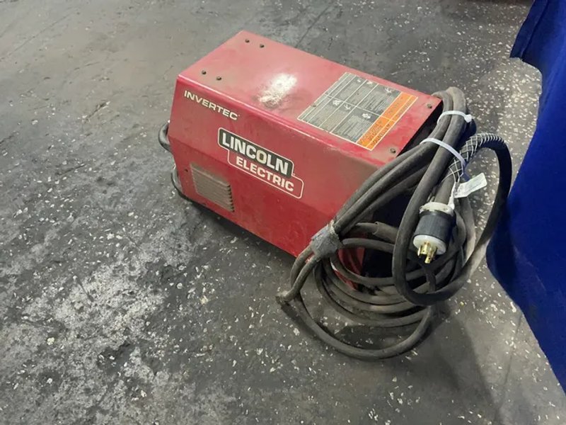 Lincoln 350 Amp Welder - Invertec V350pro