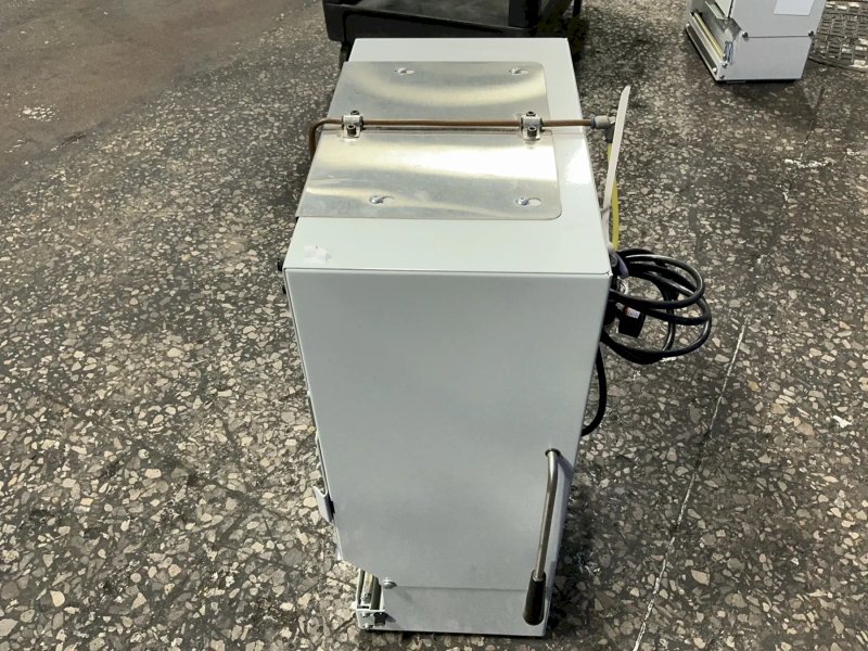 Clamco 12” W Roll Semi-automatic Tabletop Bagger - 575b Rollbag