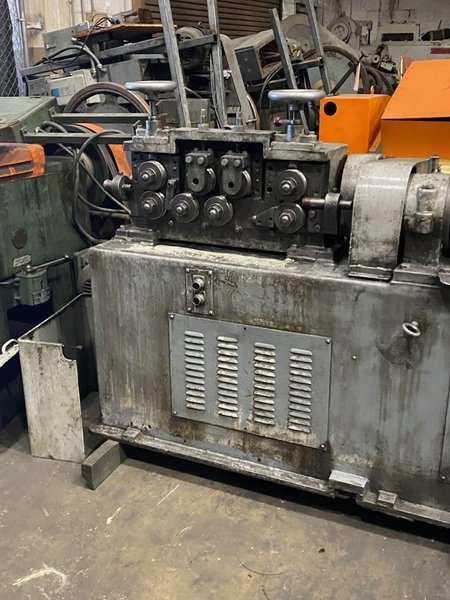 1/2" Shuster Model 3AV Wire Straightener and Cutoff Machine