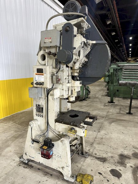 32 TON MINSTER MODEL #4 OBI PRESS, 4" STROKE: STOCK #20172