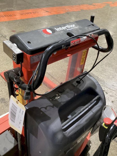 INTERTHOR ELFSR1001/890 ELECTRIC POWERED PALLET JACK