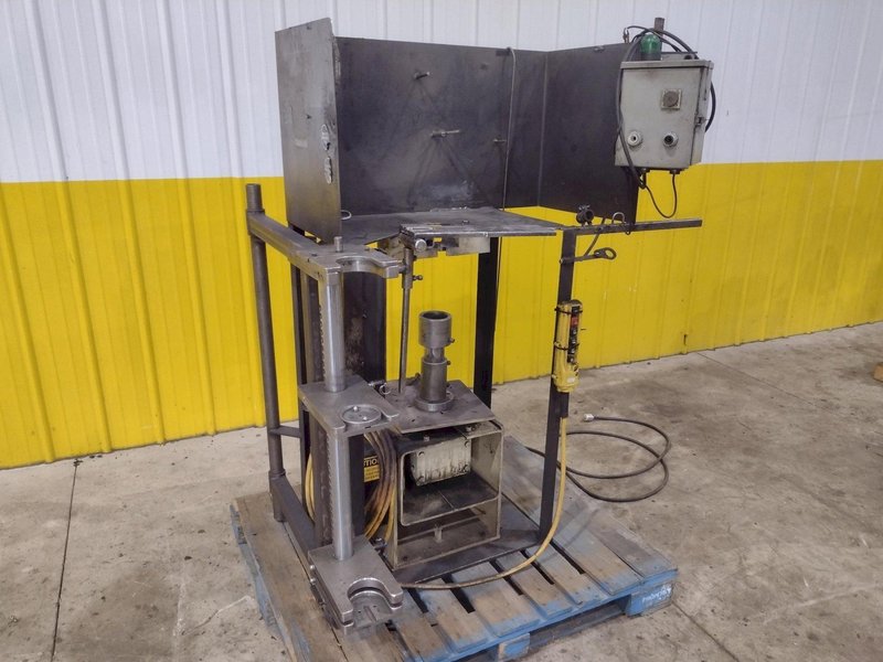 500 LB PANDJIRIS MODEL ALPHA 5-3 WELDING POSITIONER, 115 VOLT: STOCK #23361