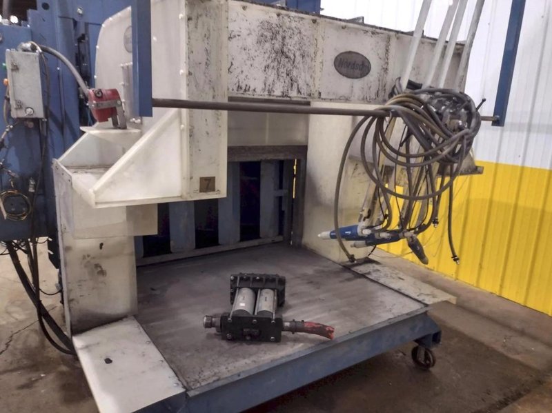 NORDSON POWDER COAT PAINT SYSTEM WITH FEEDER &amp; I-CONTROL. STOCK # 0985226