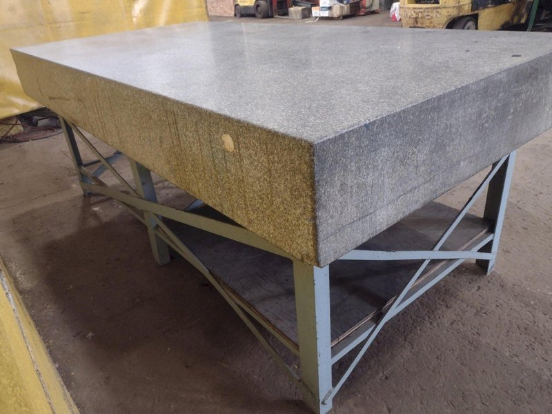 8' X 4' X 10" CHALLENGE PRECISION LAYOUT INSPECTION GRANITE TABLE: STOCK #23813