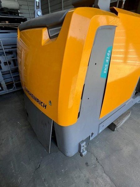 Jungheinrich EKS414s 48V Electric High-Level Order Picker Forklift, 2020 – 3,000 LB Capacity – Very Narrow Aisle (VNA) Warehouse Lift