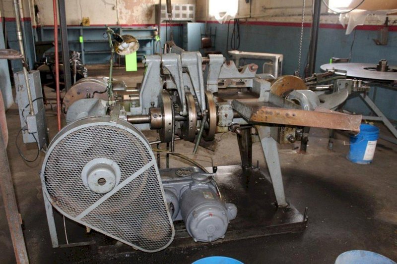 NILSON MODEL #S3F WIRE BENDING FOUR SLIDE MACHINE . STOCK # 1156722