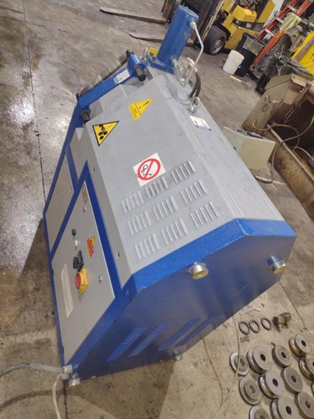 2" X 2" X 1/4" TAURING MODEL #BS50HV HYDRAULIC ANGLE BENDING ROLL: YORBO #24869