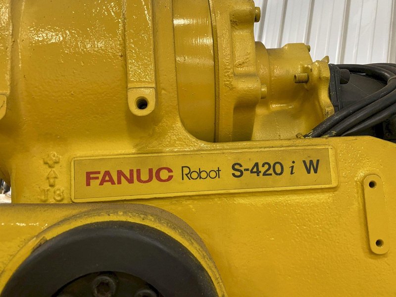 FANUC MODEL #S-420iW ROBOT WITH CONTROL &amp; TEACH PENDANT: STOCK 14993