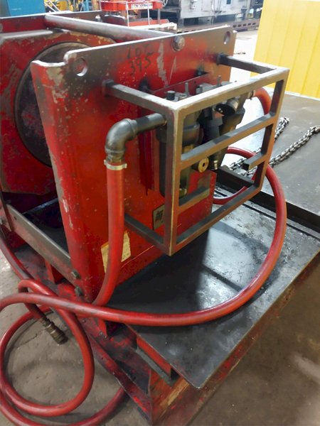 9,000 LBS THERN MODEL #943MDN PORTABLE PNEUMATIC DIE REMOVAL WINCH: STOCK #13457
