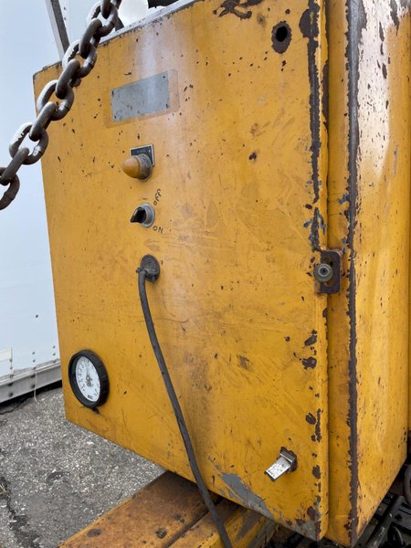 15,000 LBS X 20' UNIVAC MODEL #HG-55 VACUUM SHEET LIFTER: STOCK #13354
