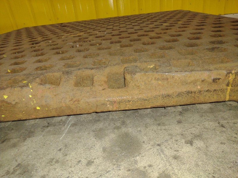 60" X 60" X 5" ACORN TABLE: STOCK #22220
