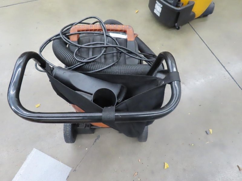 Rigid 16 Gal Portable Vacuum w Hose and Attachments- Auction Item