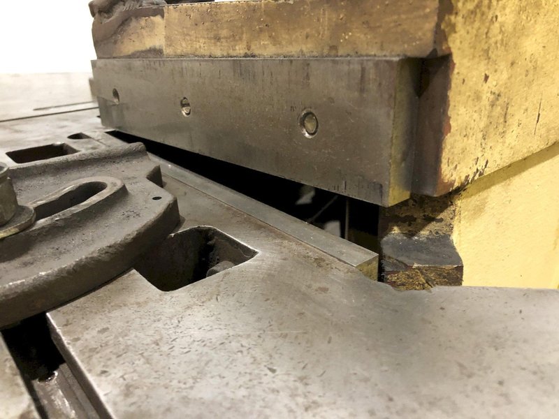 10" X 10" X 1/8" SAFAN MODEL #CN-250X3 HYDRAULIC NOTCHER: STOCK #19215