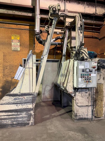 5 CU FT METFIN STEEL BELT ROTARY TUMBLE SHOT BLAST MACHINE w/ LOADER HOPPER: YOBRO #26451