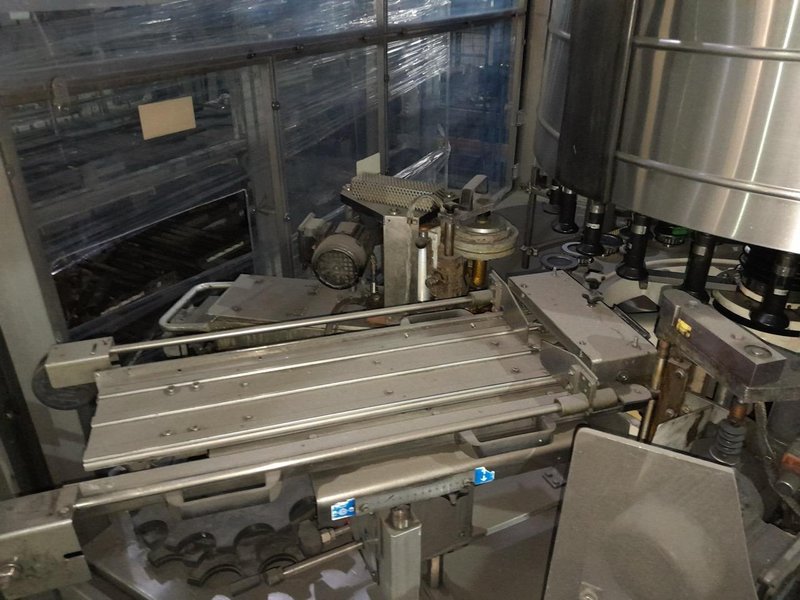 Krones Canmatic Labeler for Glass or PET Containers, 2005
