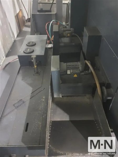 Makino F5 CNC Vertical Machining Center, 2011