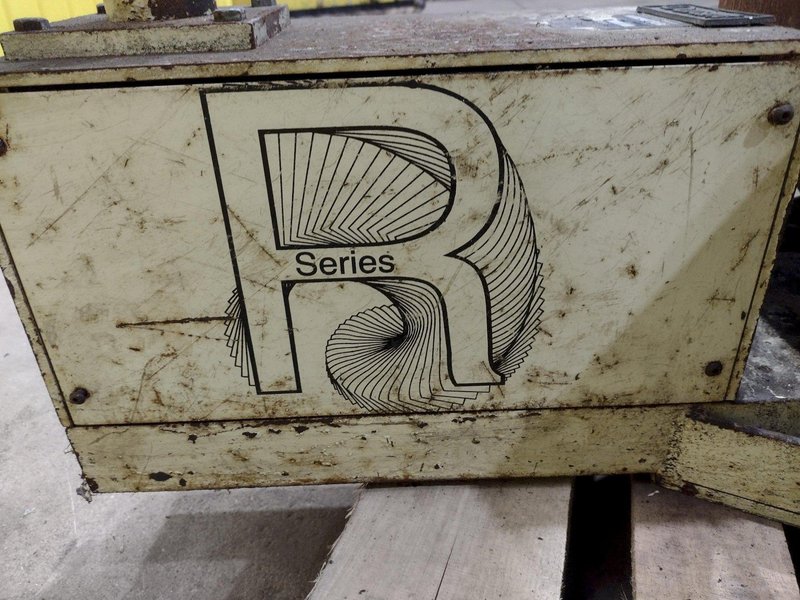 5000 LB X 42" DURANT MODEL #5025-42 R SERIES MOTORIZED HORIZONTAL PALLET DECOILER: STOCK #20261