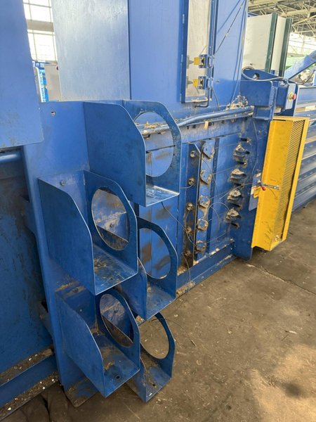 30" X 48" X 72" AMERICAN PAC40297T20 AUTO-TIE BALER SYSTEM. STOCK # 0671025