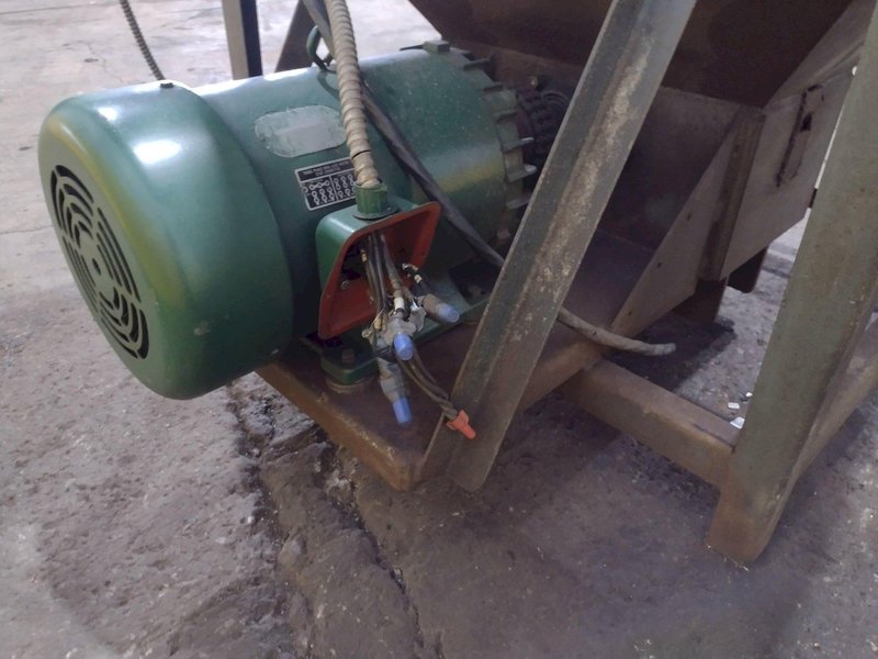 11.4 CU FT A-E-S MODEL #STEELABRATOR B-150 SHOT BLAST BARRELL TUMBLER MACHINE: STOCK #19315