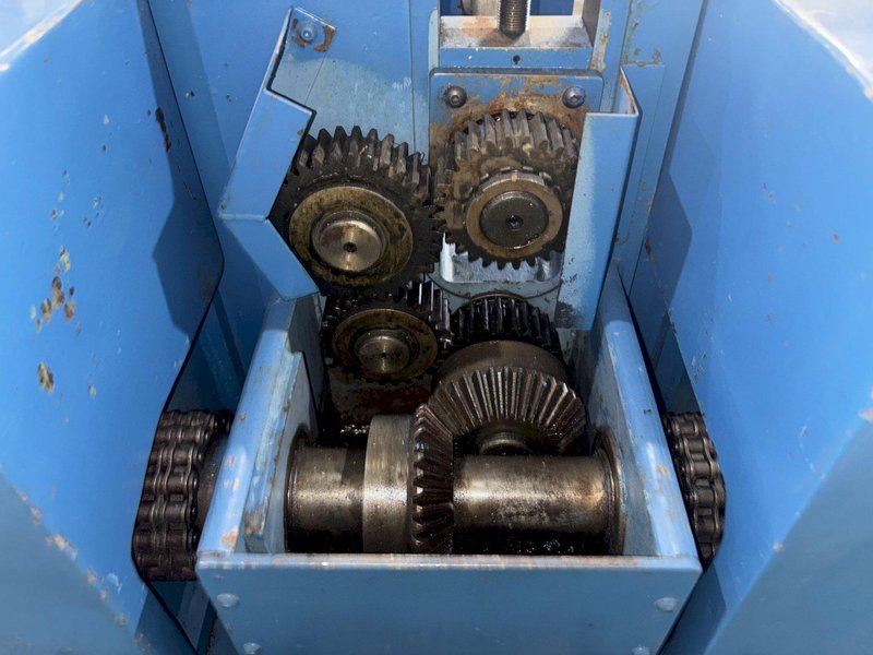 12 STAND x 1.25" DAHLSTROM MODEL #300-14 ROLLFORMER 10" ROLL SPACE: YOBRO #24089