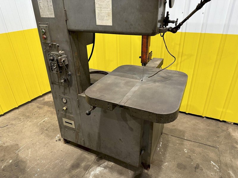 24" GROB MODEL 4V-24 VERTICAL BAND SAW: STOCK #18663