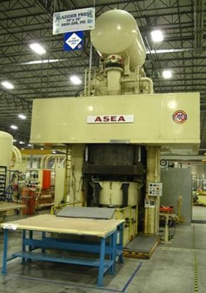 AVURE (ASEA) QUINTUS FLUID CELL FORMING PRESS