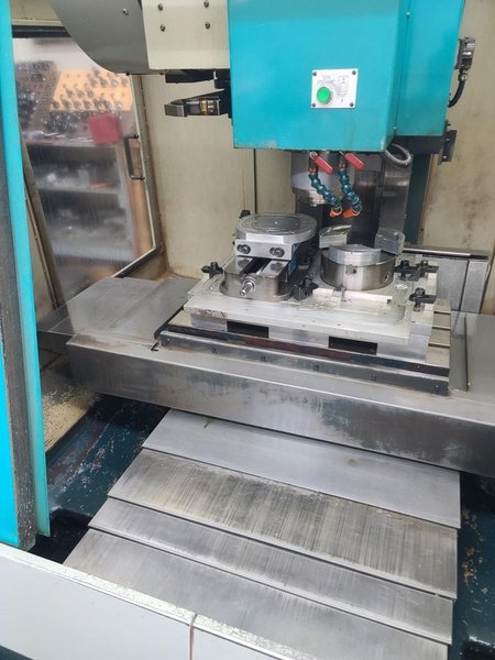 Akira Seiki SV600 CNC VMC, 1998 – New Spindle