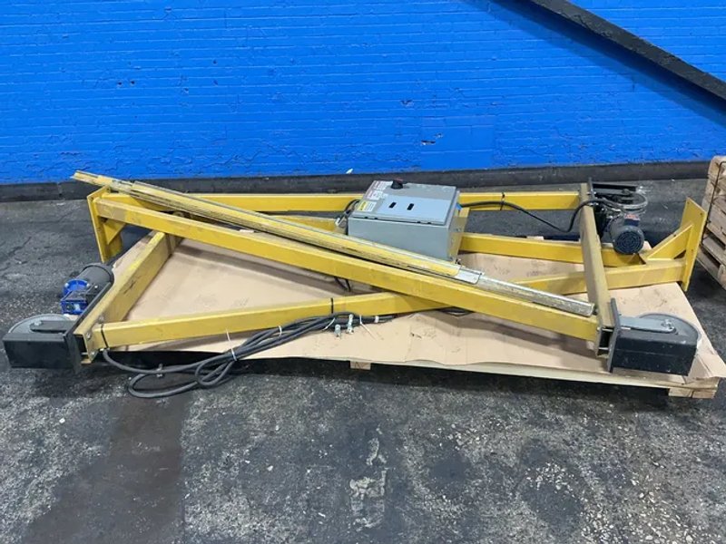 Bhs 2 Ton Gantry Crane With Hoist, Electrical Reel And Spreader Bar - Pgc-14pdc
