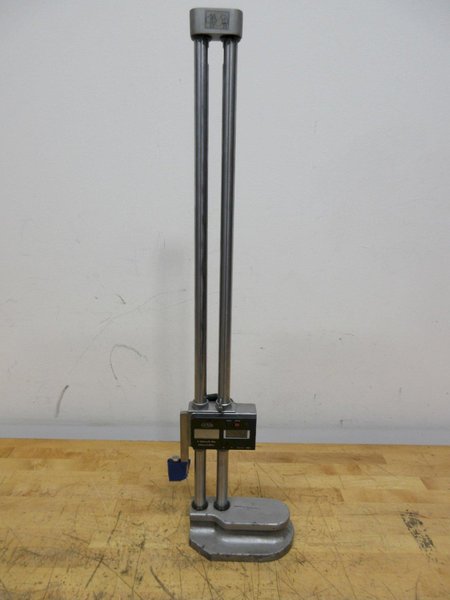Shars Dual Column 24" Digital Height Stand- Auction Item