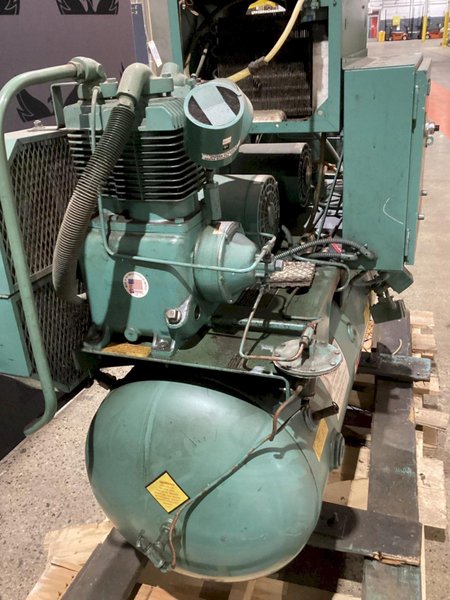 CHAMPION 8010 AIR COMPRESSOR USED