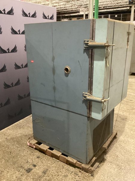 TENNEY 14 ENVIRONMENTAL CHAMBER OVEN W/ BRISTOL RECORDER USED