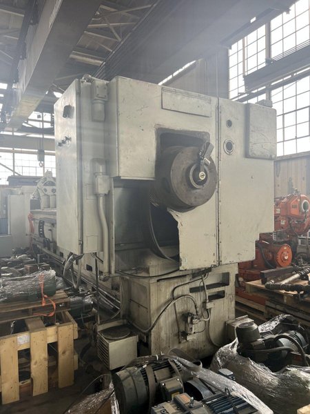 LEBLOND MODEL #4025-36 50"/130" X 230-362" HEAVY DUTY SLIDING BED GAP LATHE .STOCK # 0637323