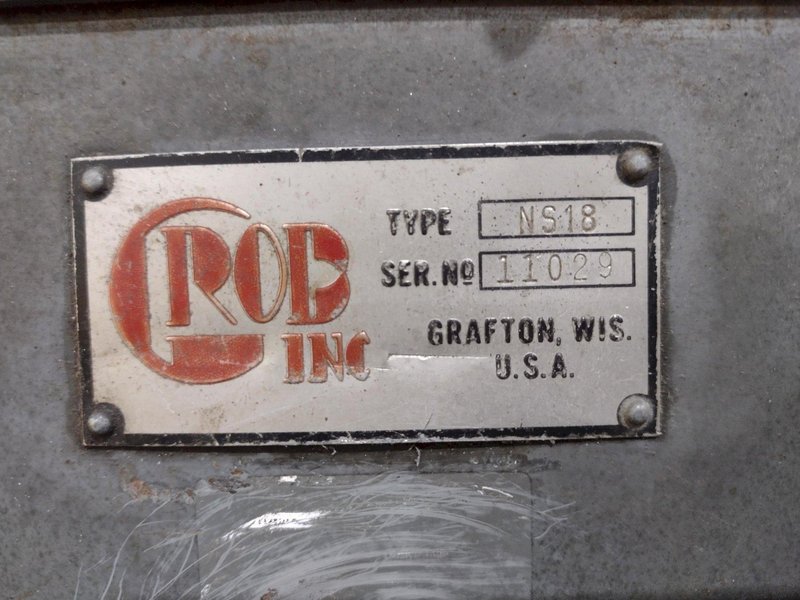 18" GROB MODEL #NS18 VERTICAL BAND SAW: STOCK #19796
