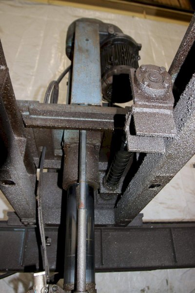 40" X 20" DAITO MODEL DNF1050 AUTOMATIC BEAM DRILL: STOCK #71473