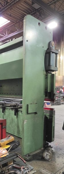 175 Ton x 12′ Cincinnati 175-12 Hydraulic Press Brake