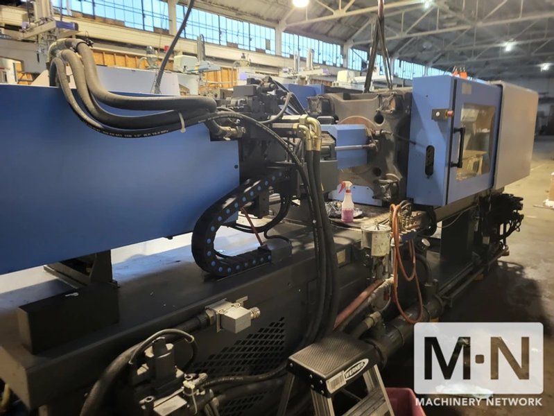 225 TON 16 OZ HAITIAN MODEL MA2000-700 INJECTION MOLDING MACHINE MFG 2009