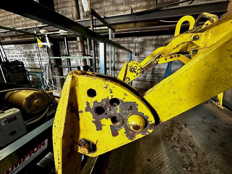 20,000# Cullen-Friestedt Sheet Lifter STOCK # 3746
96" X 60" X 98"