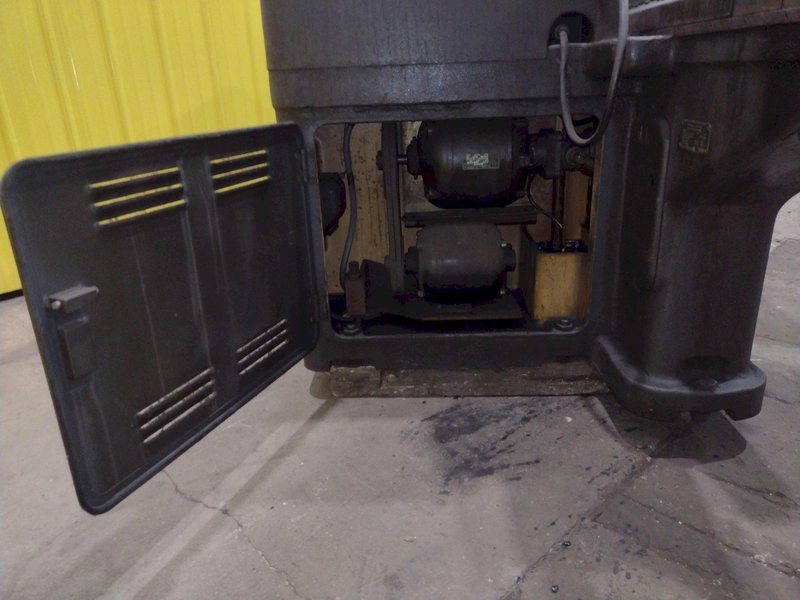 10" X 24" LANDIS CYLINDRICAL GRINDER: STOCK #18681