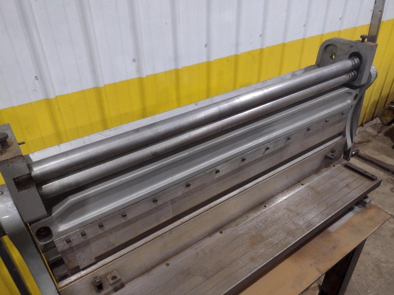 BENCH TOP SHEAR, BRAKE &amp; ROLL MACHINE: YOBRO #26223