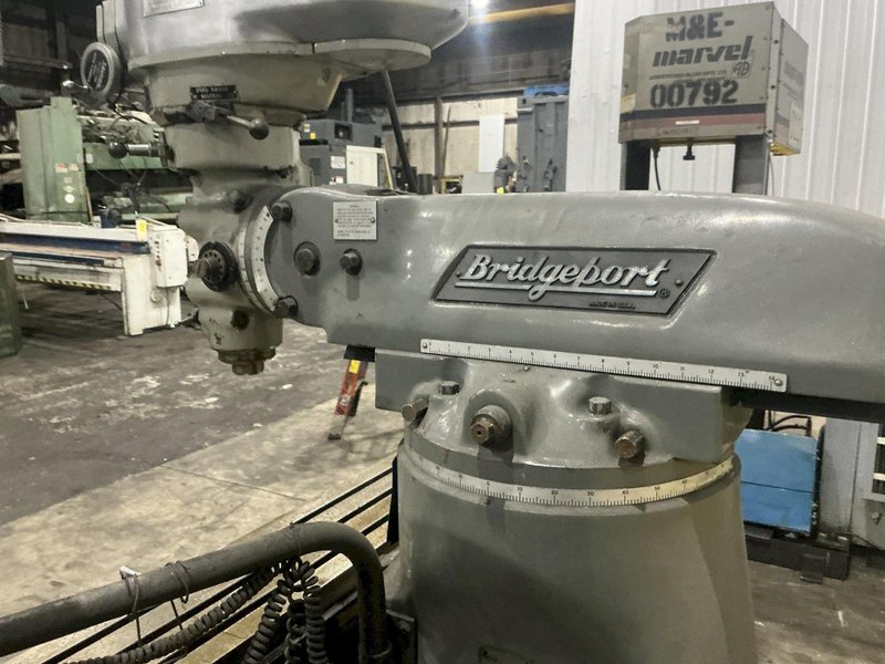 2 HP BRIDGEPORT SERIES I VERTICAL RAM TYPE KNEE MILL WITH DRO: YOBRO #26190