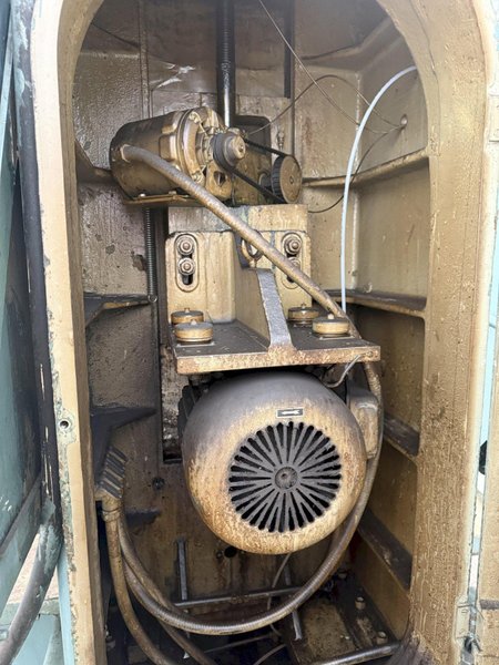16" X 48" GALLMEYER &amp; LIVINGSTON HYDRUALIC SURFACE GRINDER. STOCK # 1214825