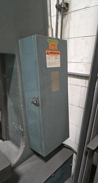 1 - PREOWNED TANNEWITZ VERTICAL BANDSAW