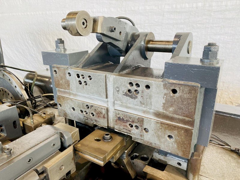 1/2" X 24" US BAIRD MODEL # 8 FOUR SLIDE WIRE MACHINE. STOCK # 0509519