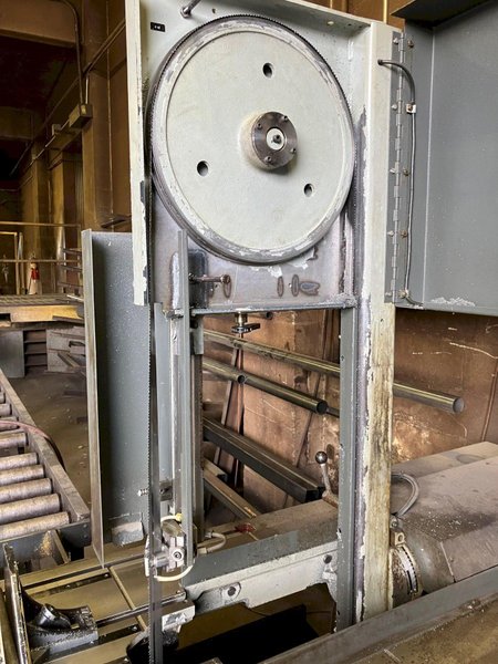 18" X 22" MARVEL/AMADA SERIES 8 MARK II VERTICAL BANDSAW(NEW IN 2018). STOCK # 3877